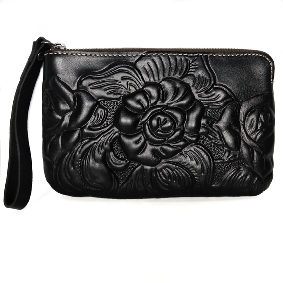 Patricia Nash Handbags - Patricia Nash Tooled Leather Cassini Wristlet